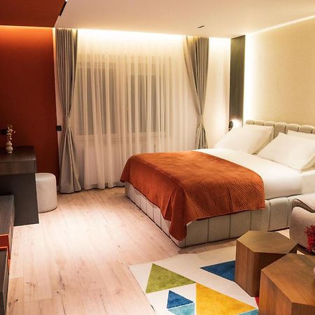 Erika'S Apartments Priştine Dış mekan fotoğraf