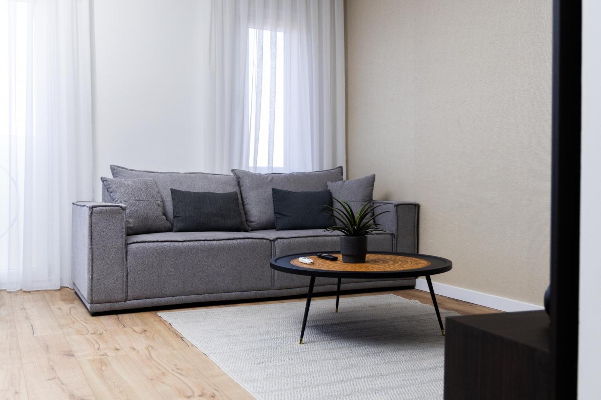 Erika'S Apartments Priştine Dış mekan fotoğraf