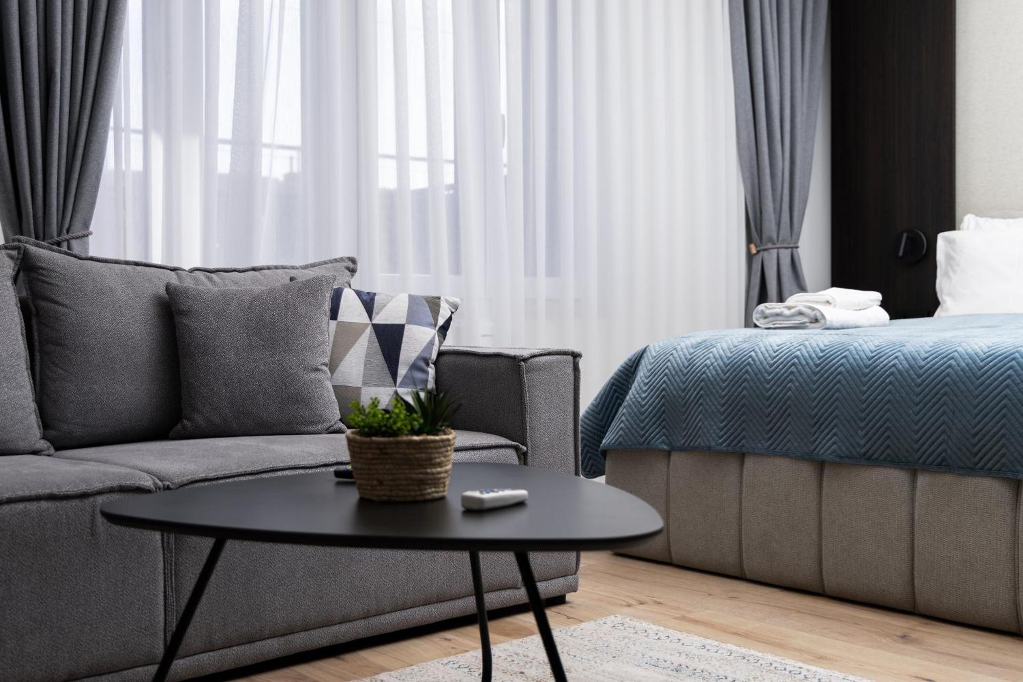 Erika'S Apartments Priştine Dış mekan fotoğraf