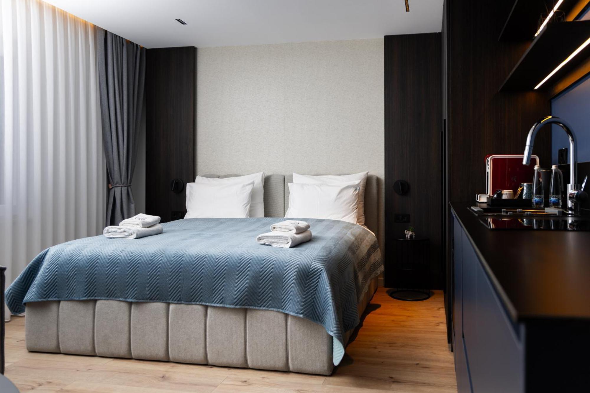 Erika'S Apartments Priştine Dış mekan fotoğraf