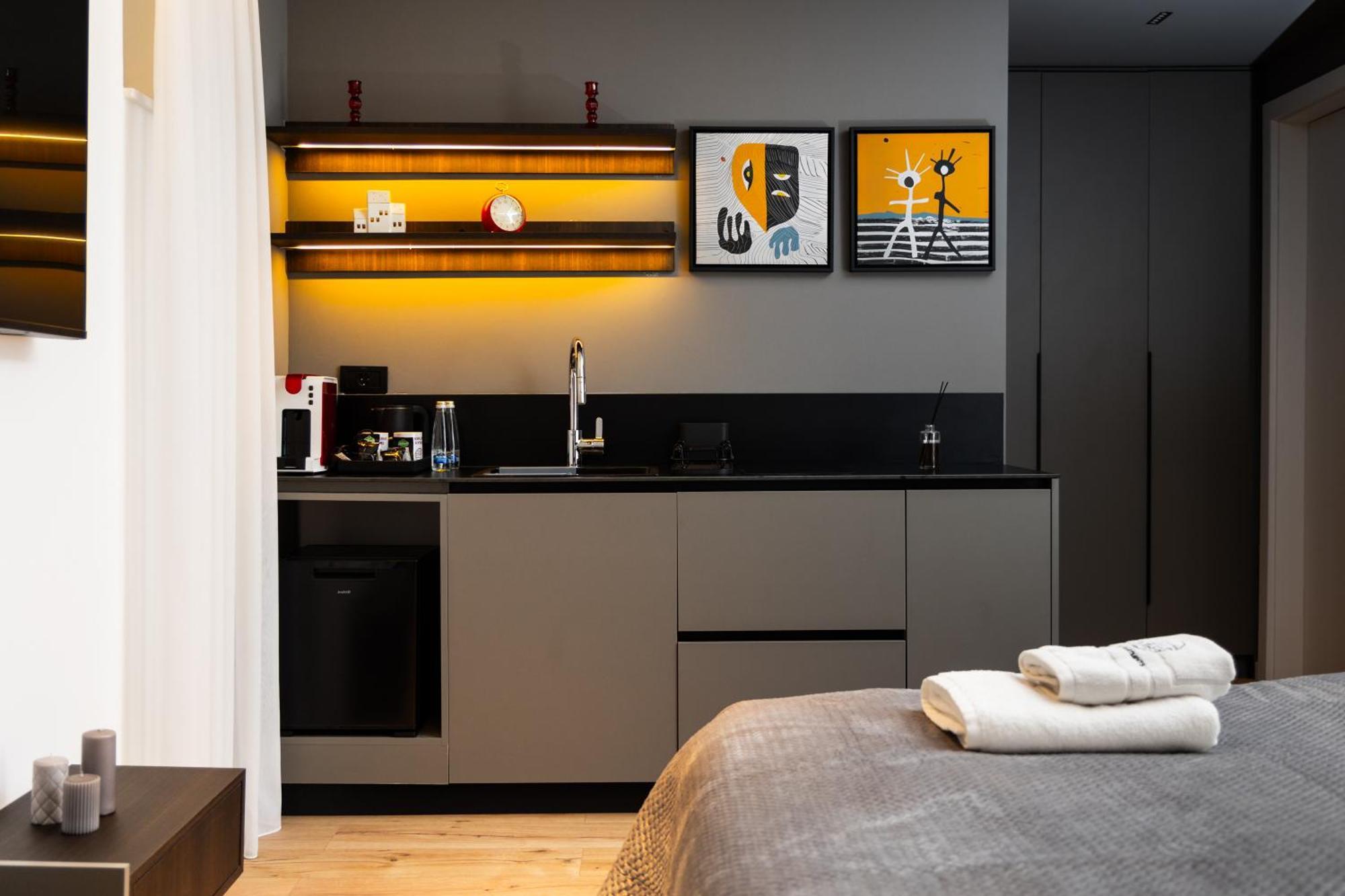 Erika'S Apartments Priştine Dış mekan fotoğraf